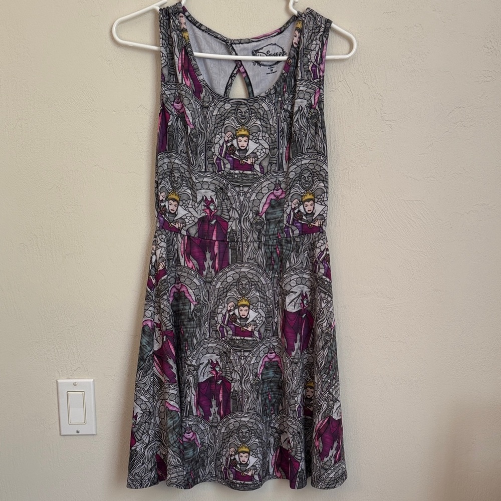 Disney Villains Graphic Dress Black White Casual Size M